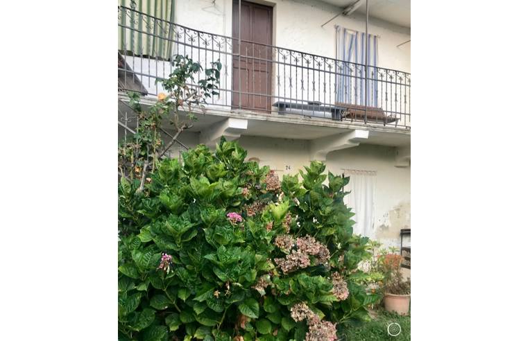 casa indipendente in vendita a Pratiglione