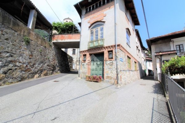 casa semindipendente in vendita a Quassolo