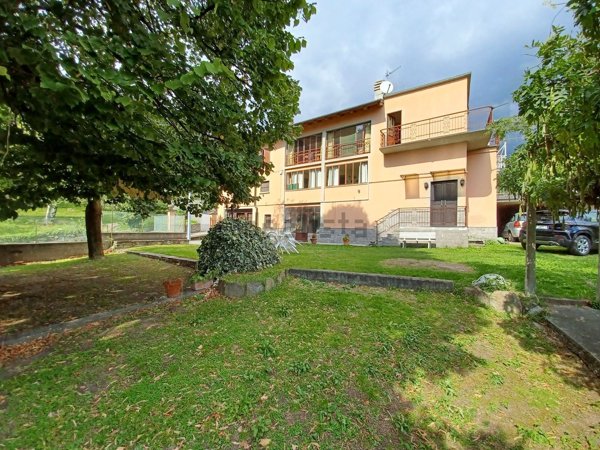 casa indipendente in vendita a Quassolo