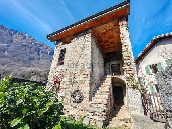 appartamento in vendita a Quassolo