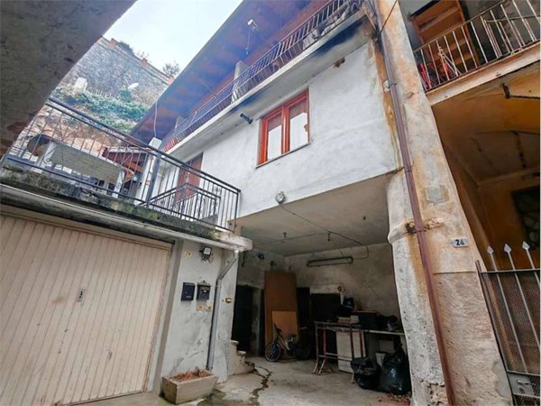 casa indipendente in vendita a Quassolo