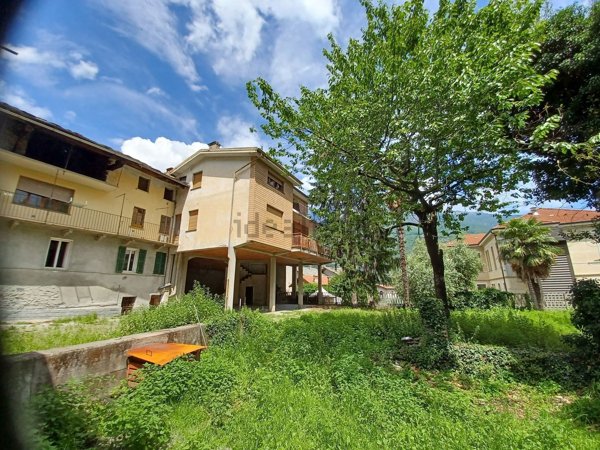 appartamento in vendita a Quincinetto