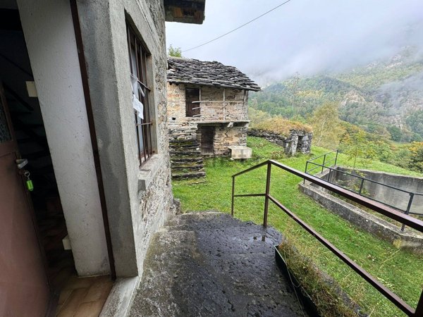 appartamento in vendita a Quincinetto