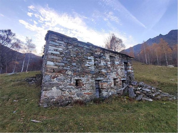casa indipendente in vendita a Quincinetto