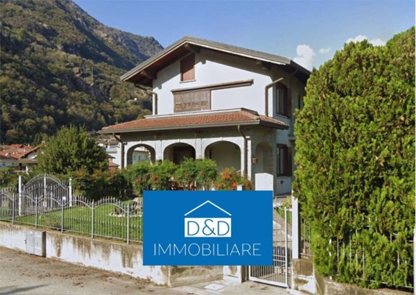 casa indipendente in vendita a Quincinetto