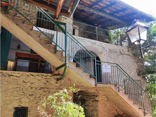 casale in vendita a Quincinetto