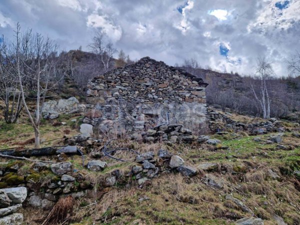 casale in vendita a Quincinetto