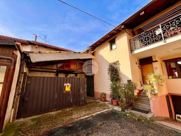 casa indipendente in vendita a Reano