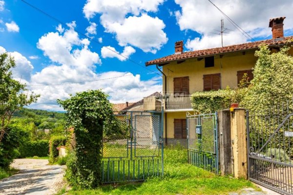 casa indipendente in vendita a Reano