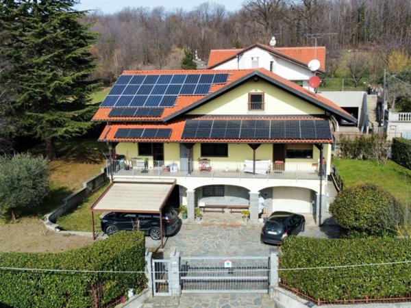 casa indipendente in vendita a Reano