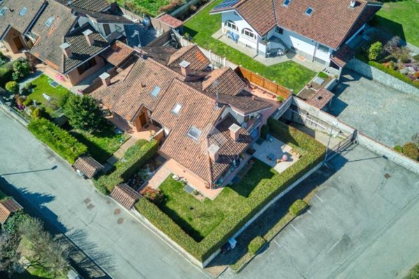 casa indipendente in vendita a Reano