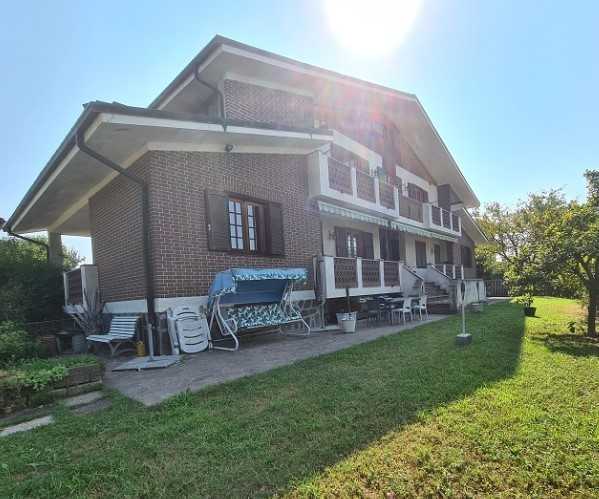 casa indipendente in vendita a Reano