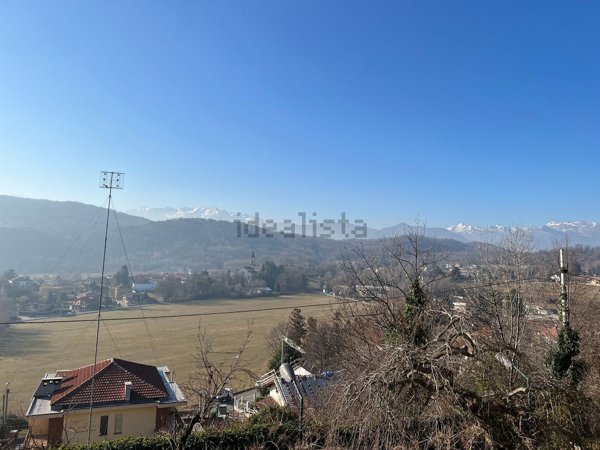 casa indipendente in vendita a Reano