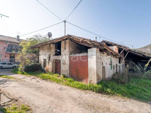 casa indipendente in vendita a Reano