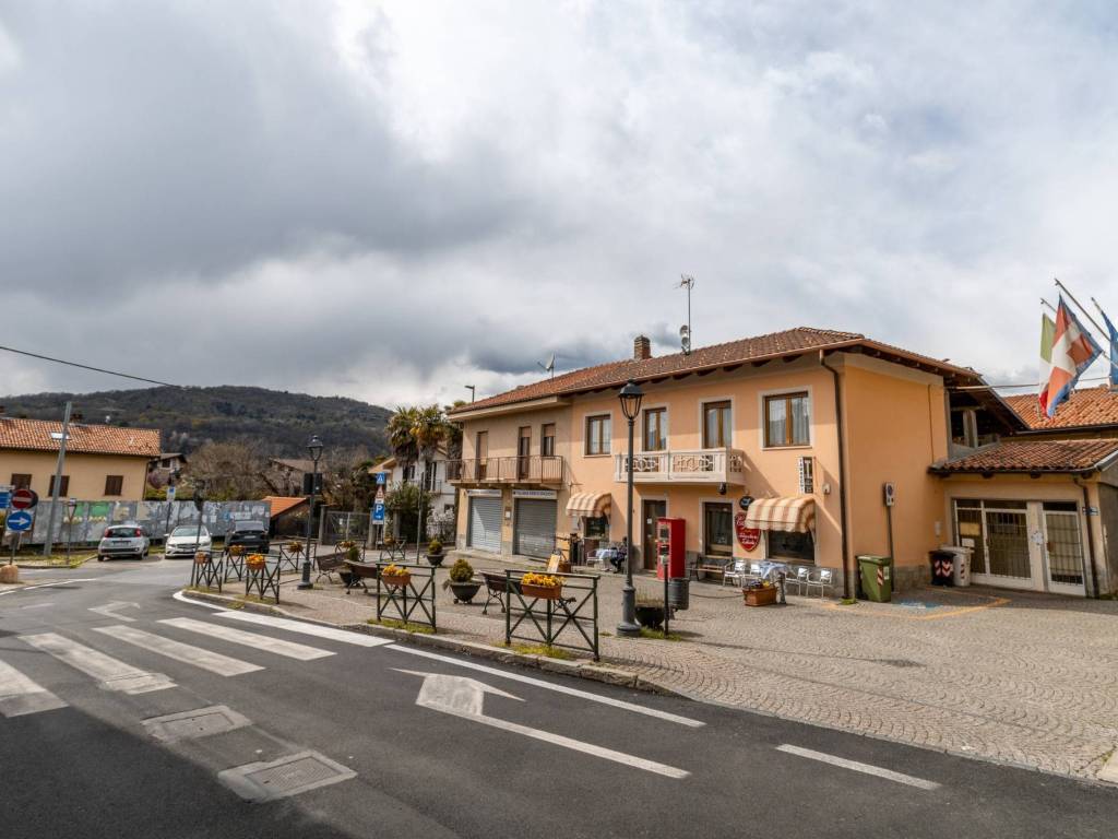 negozio in vendita a Reano