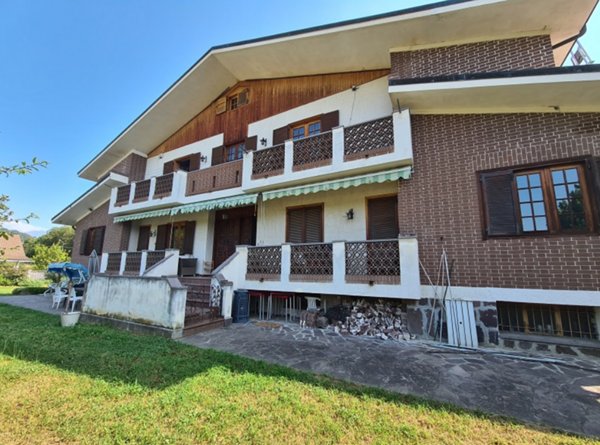 casa indipendente in vendita a Reano