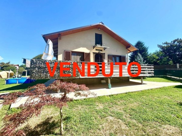 casa indipendente in vendita a Reano