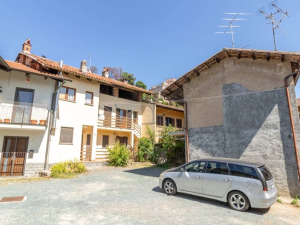 casa indipendente in vendita a Reano