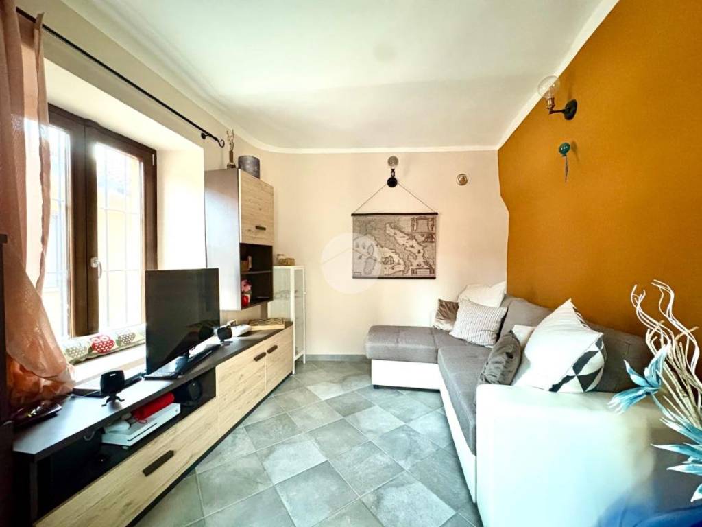 casa indipendente in vendita a Reano