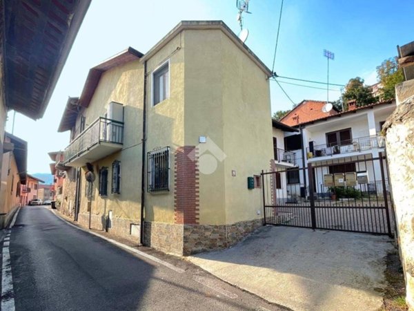 casa indipendente in vendita a Reano