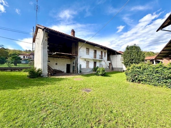 casa semindipendente in vendita a Reano