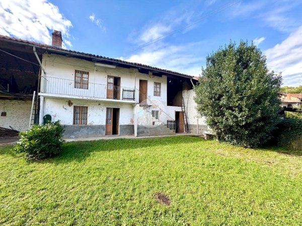 casa semindipendente in vendita a Reano