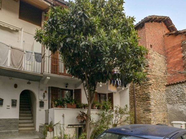 casa indipendente in vendita a Reano