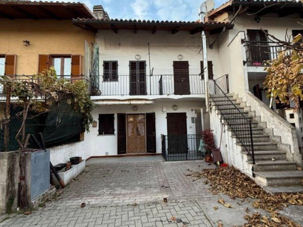 casa indipendente in vendita a Reano