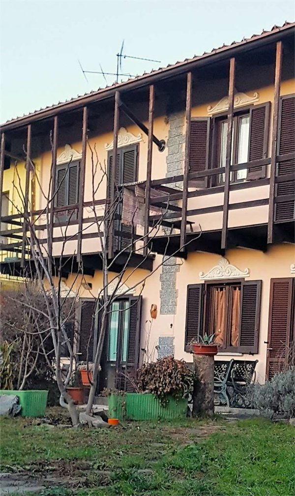 casa indipendente in vendita a Reano