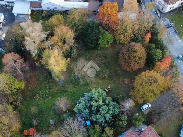 terreno edificabile in vendita a Reano