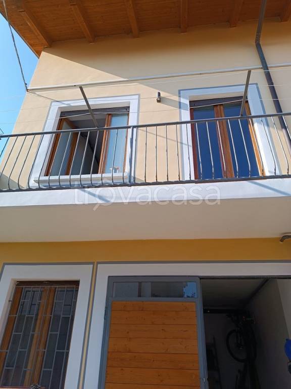 casa indipendente in vendita a Reano