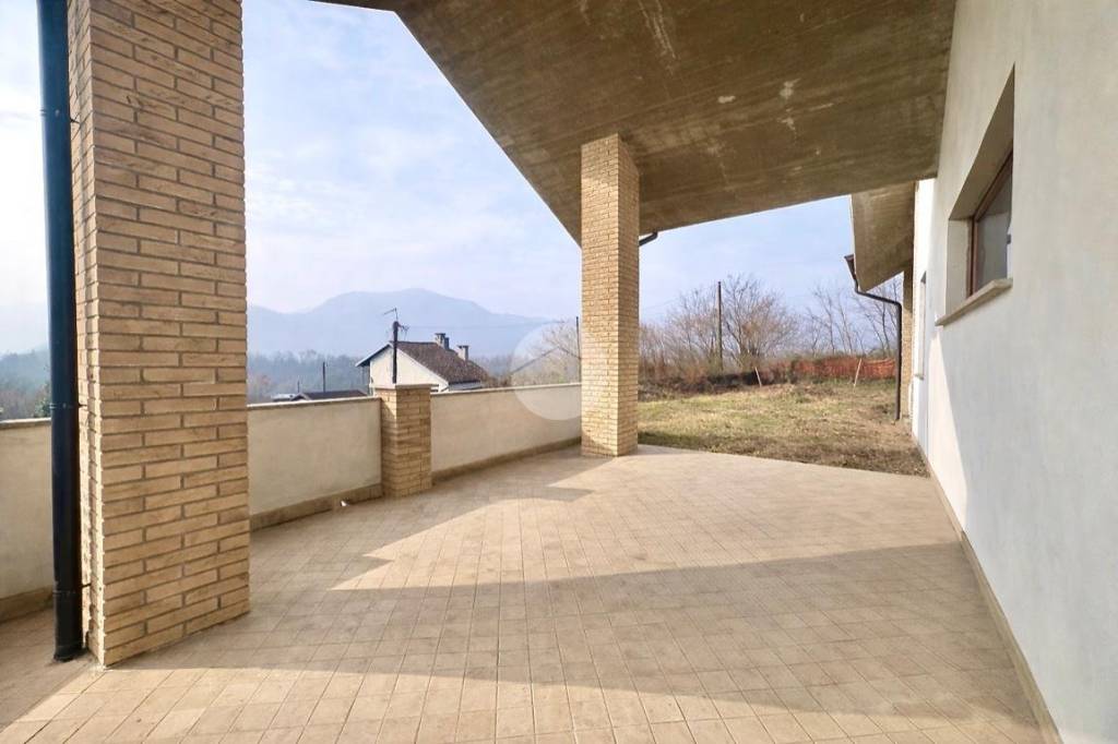 casa indipendente in vendita a Reano