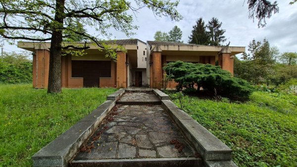 casa indipendente in vendita a Reano