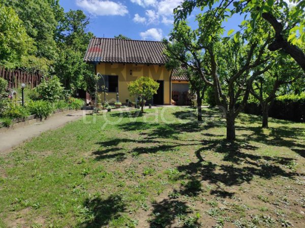 casa indipendente in vendita a Reano