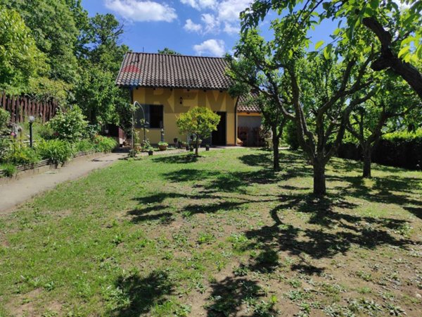 casa indipendente in vendita a Reano