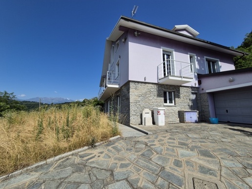 casa indipendente in vendita a Reano