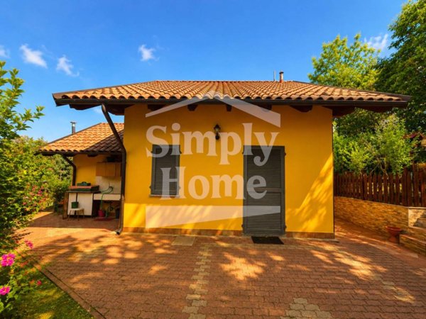 casa indipendente in vendita a Reano