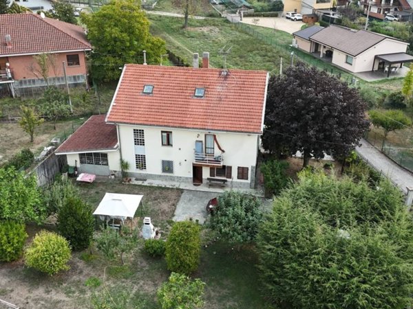 casa indipendente in vendita a Reano