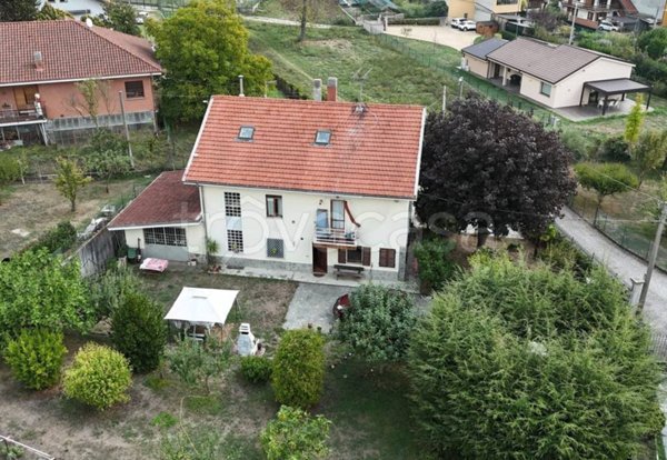 casa indipendente in vendita a Reano