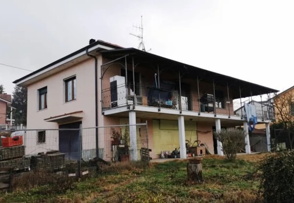 casa indipendente in vendita a Rivalba
