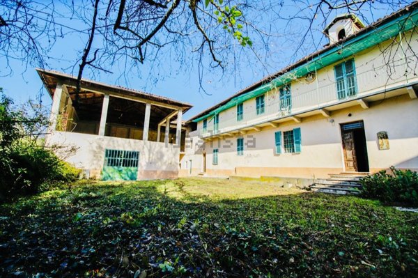 casale in vendita a Rivalba