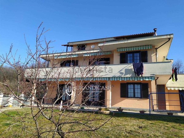 casa indipendente in vendita a Rivalba