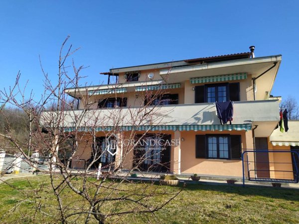 casa indipendente in vendita a Rivalba