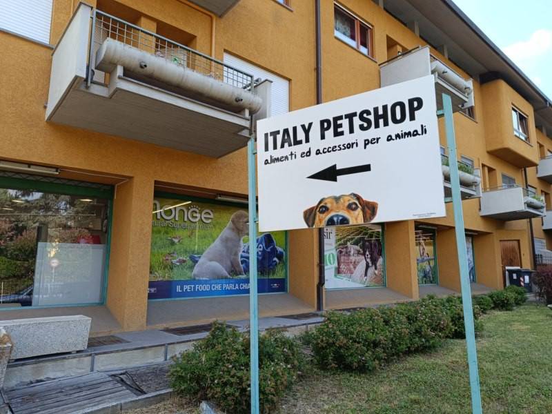 negozio in vendita a Rivalta di Torino
