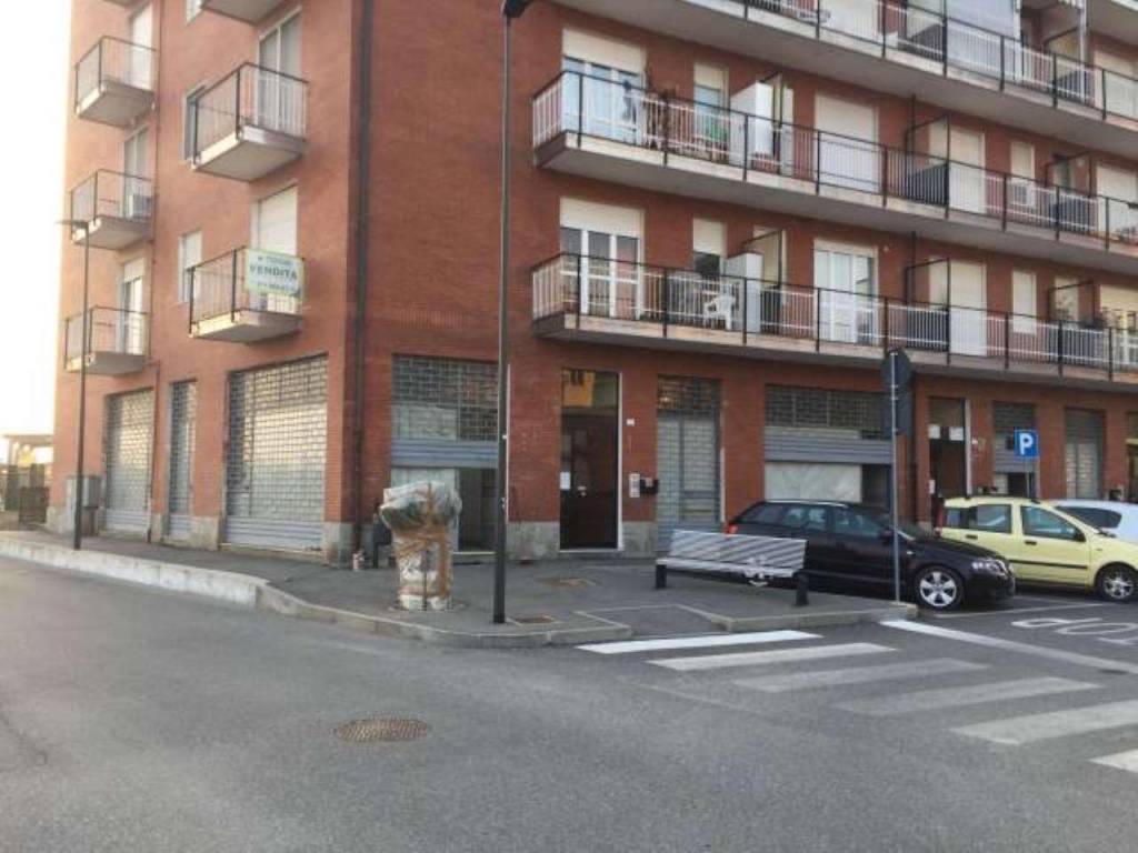 negozio in vendita a Rivalta di Torino