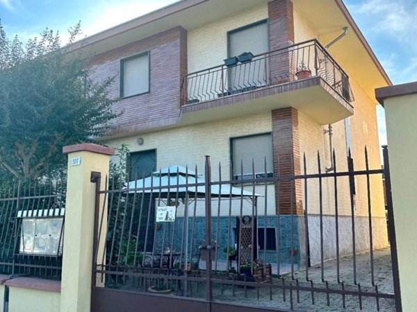 appartamento in vendita a Rivalta di Torino in zona Hella
