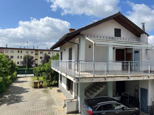 casa indipendente in vendita a Rivalta di Torino
