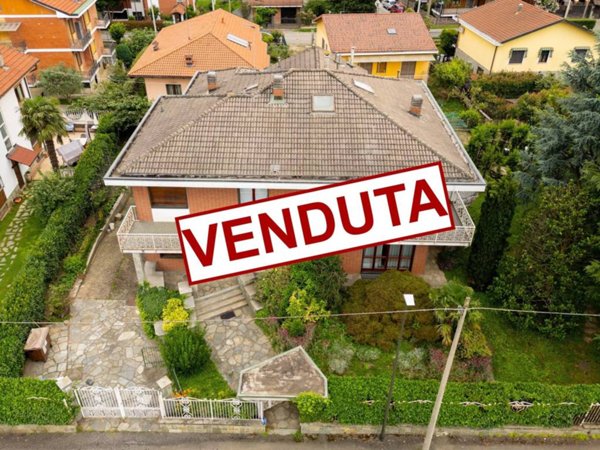 casa indipendente in vendita a Rivalta di Torino in zona Pasta