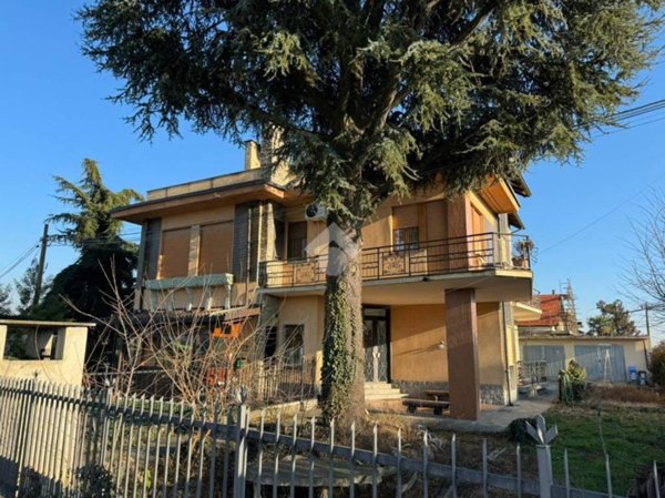 appartamento in vendita a Rivalta di Torino in zona Gerbole