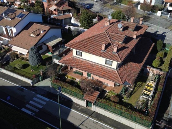 casa indipendente in vendita a Rivalta di Torino